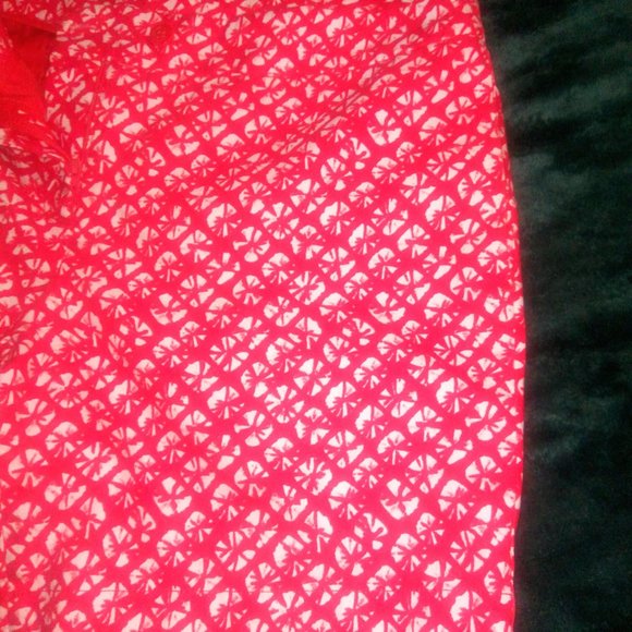Kenar Geometric Patterned Red & White Shorts, Sz 12 - Picture 3 of 11